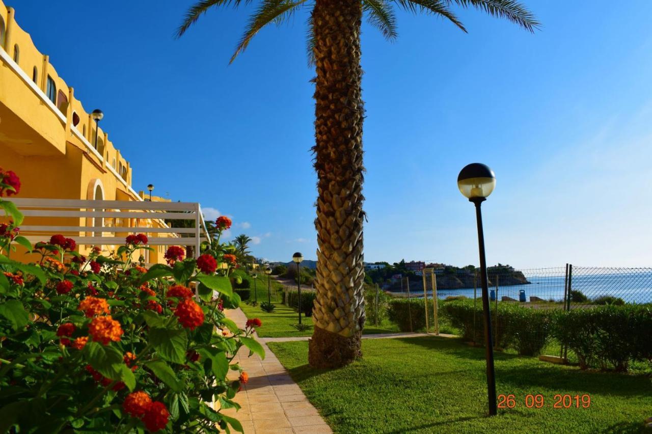 Bungalo En Primera Linea De La Playa 엘 캄펠로 외부 사진