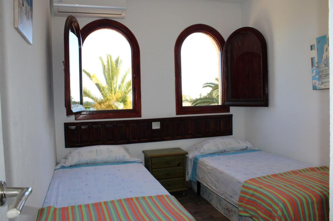 Bungalo En Primera Linea De La Playa 엘 캄펠로 외부 사진