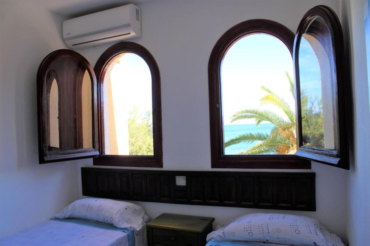 Bungalo En Primera Linea De La Playa 엘 캄펠로 외부 사진
